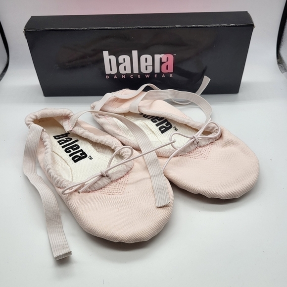 𝅺nib Balera Canvas Split-Sole Leather Ballet Dance Slippers Size 5AM - Picture 1 of 9